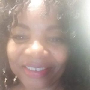 Meet your Posher, Yvonne